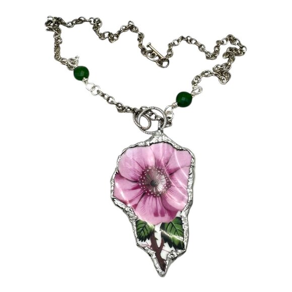 Old Country Rose Broken China Pendant and Green Aventurine Beaded Necklace - Picture 5 of 16